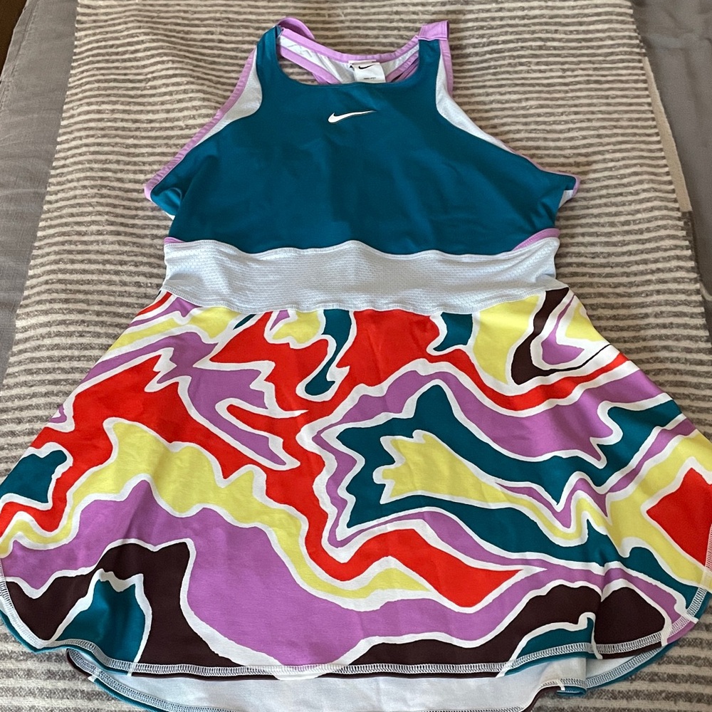 EUC Nike Multicolor Abstract Pattern Tennis Dress